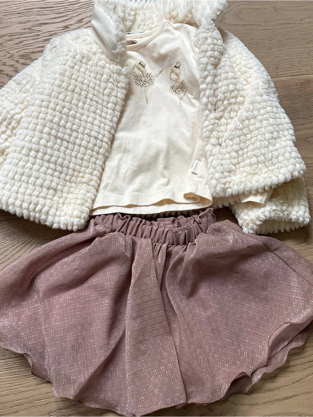 Le chic 3 piece set size 4